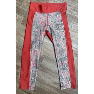 Under Armour Capri Tights Compression Workout Salmon Color Snake Print Sz Small